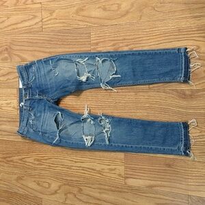Low-rise destroyed boyfriend jeans size 25" heavily distressed Rag & Bone Dre